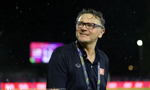 HLV Philippe Troussier có quyết định quan trọng ở trận gặp U22 Thái Lan?
