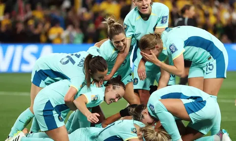 Đả bại Canada, chủ nhà Úc đi tiếp đầy ngoạn mục tại World Cup