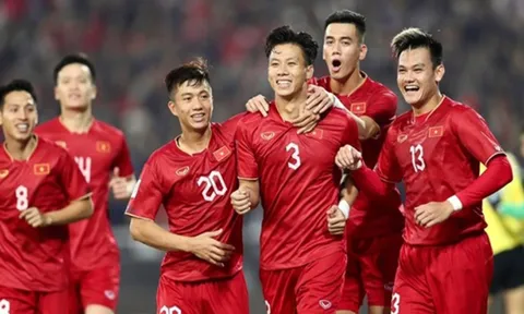 ĐT Việt Nam bỏ xa Thái Lan trên BXH FIFA dù không thi đấu
