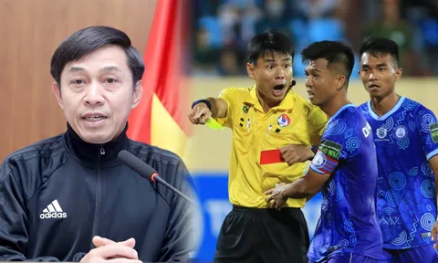 Ban trọng tài VFF chính thức lên tiếng về quyết định 'bẻ còi' của trọng tài Trương Hồng Vũ