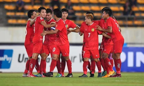 Đối thủ của U22 Việt Nam tại SEA Games 32 đi 'xem giò' Ronaldo thi đấu