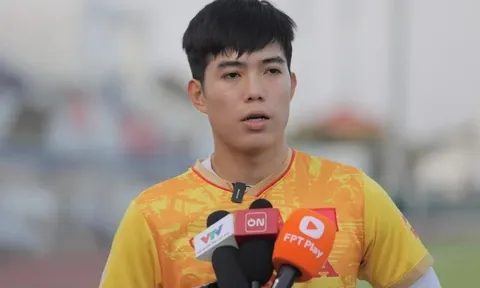SEA Games 32: Hậu vệ U22 Việt Nam khẳng định không 'ngán' U22 Thái Lan, HLV Troussier chốt 'quân xanh'
