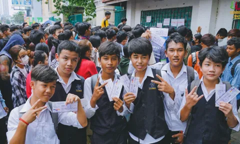 Cách nhận vé miễn phí xem môn bóng đá SEA Games 32