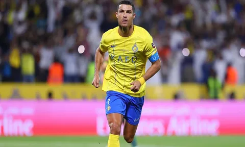 Ronaldo vượt mặt Messi thiết lập kỷ lục mới trên Instagram