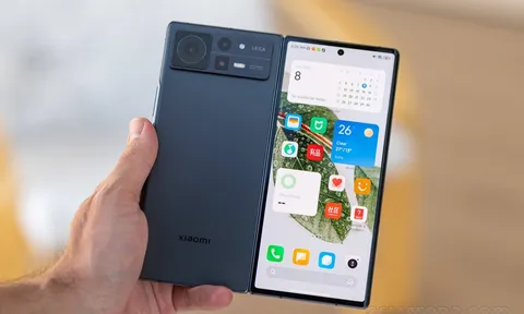 Xiaomi Mix Fold3 sắp ra mắt với 4 camera Leica, đối đầu trực tiếp với Galaxy Z Fold5