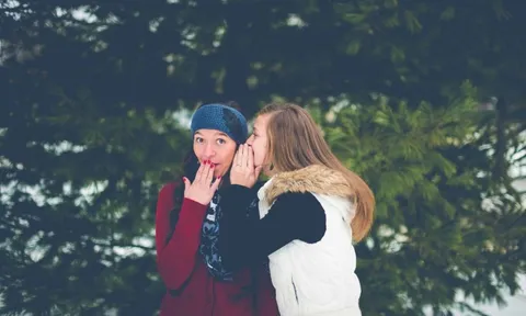 Người có tâm xấu thường thích hỏi 3 điều này, hãy cẩn thận khi kết giao