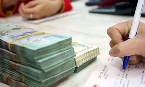 Những quy định mới về vay ngân hàng từ ngày 1/9/2023 khiến khách hàng 'mừng như vớ được vàng'