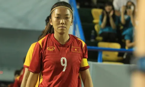 Huỳnh Như sang Nam Á thi đấu