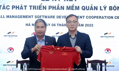 VFF công bố hợp đồng mới thời HLV Troussier