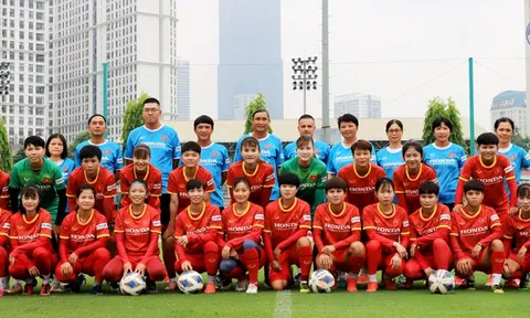 HLV ĐT Việt Nam nhắc tới cầu thủ nhập tịch trước SEA Games 32