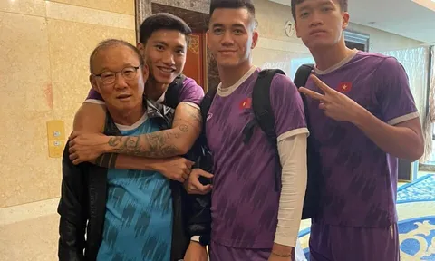 HLV Park Hang Seo 'bắt tay' trở lại công việc ở Việt Nam sau SEA Games 32