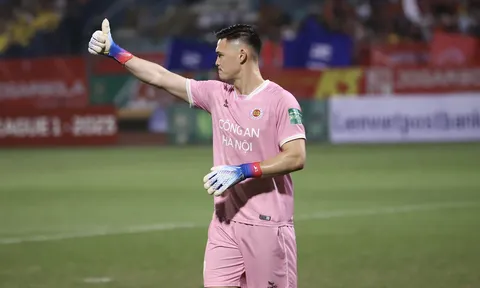 TPHCM vs CAHN: Chờ tân HLV trổ tài