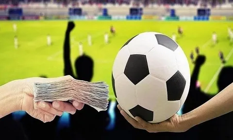 Vụ cựu cầu thủ Việt Nam bị cấm thi đấu vĩnh viễn vì bán độ có diễn biến bất ngờ