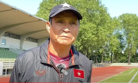 VIDEO: HLV Mai Đức Chung đánh giá về chuyến tập huấn ở châu Âu