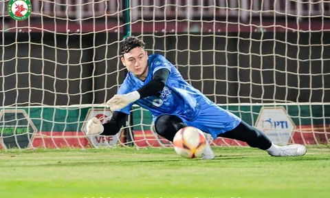 Bình Định vào tứ kết cúp Quốc gia sau loạt sút penalty cân não