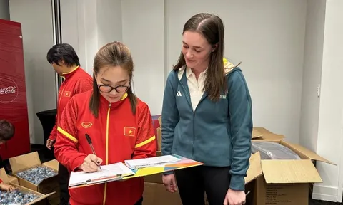 VIDEO: FIFA cung cấp các trang thiết bị cho ĐT nữ Việt Nam