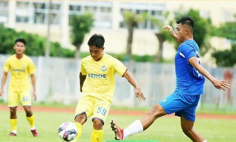 Cầu thủ Việt Nam nhận án phạt cực nặng
