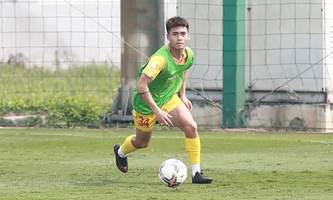 'Mắc kẹt' ở Nhật Bản, cầu thủ U23 Việt Nam không thể ra sân tại V-League