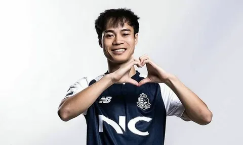 Văn Toàn xuất hiện ở trận thắng đầu tiên của Seoul E-Land FC