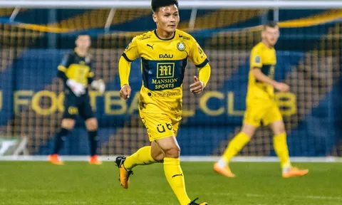 Pau FC làm điều này với Quang Hải, CĐV đồng loạt gửi thông điệp