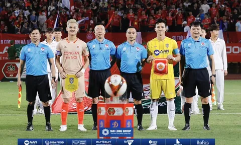 Án phạt nặng cho trọng tài mắc sai lầm trận CAHN thắng SLNA