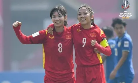 Huỳnh Như bất ngờ 'gây sốt' trước World Cup
