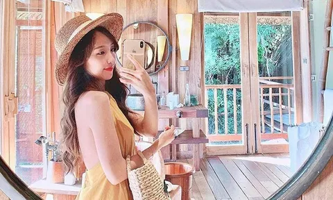 Chiêm ngưỡng nhan sắc cực phẩm của bạn gái thủ môn U22 Việt Nam