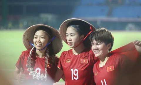 Hai sao nữ của ĐT Việt Nam được FIFA khen ngợi hết lời