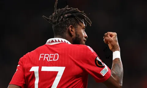 Fred chuẩn bị rời Man United
