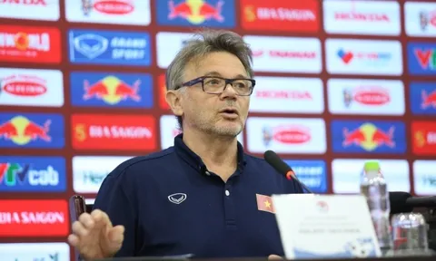 HLV Troussier lên tiếng việc triệu tập cầu thủ Việt kiều Andrej Nguyễn An Khánh