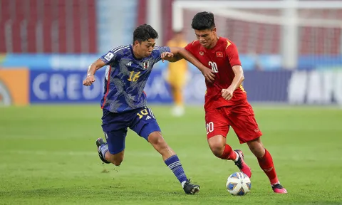 HLV Hoàng Anh Tuấn tin tưởng U17 Việt Nam lách qua khe cửa hẹp