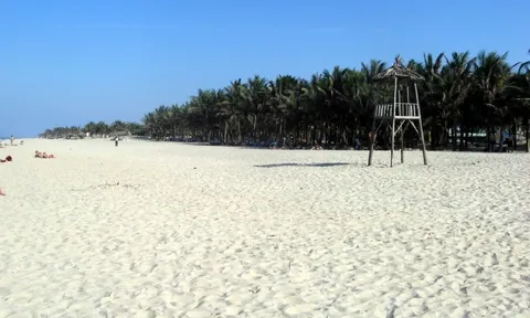 Hội An: 5 người chết, hơn 10 nạn nhân mất tích sau vụ lật cano