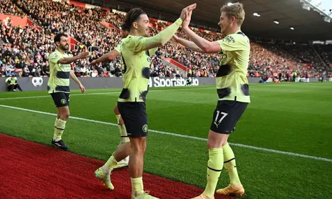 Tỏa sáng rực rỡ, siêu sao Man City tạo nên điều vô tiền khoáng hậu trong lịch sử