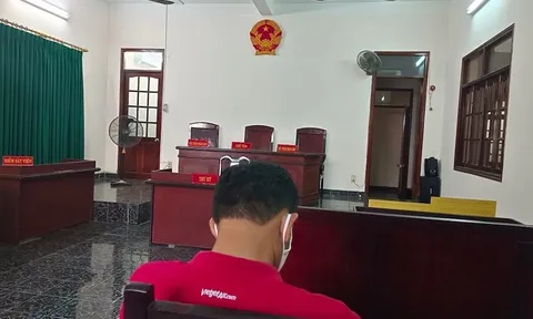 Vietjet Air cấn trừ 50% học phí vào tiền lương hàng tháng của người lao động là vi phạm pháp luật