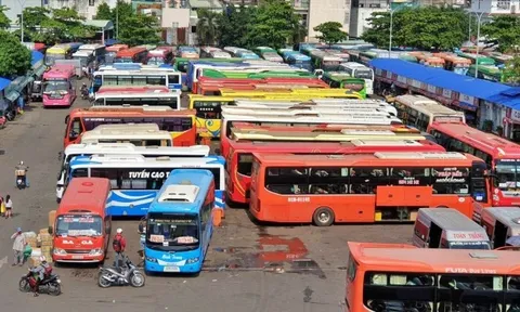 Giá xăng dầu giảm 5 lần, doanh nghiệp vận tải nói gì về giảm giá cước?
