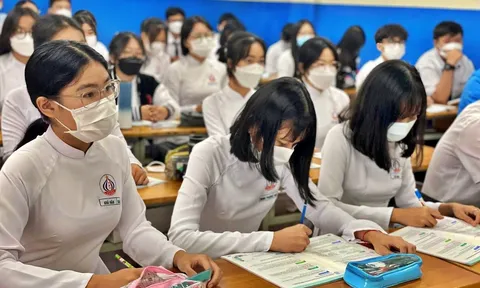 Thi trắc nghiệm môn Ngữ Văn: Cách làm sáng tạo nhưng chưa thống nhất