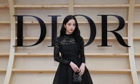 Jisoo cho thấy tầm ảnh hưởng chưa từng có khi đưa doanh thu Dior tại Hàn Quốc lên đến 1 nghìn tỷ won
