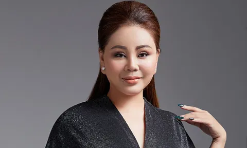 Lê Giang bỏ tiền túi xây nhà tặng đôi vợ chồng nghèo, nhận được cơn mưa lời khen từ công chúng