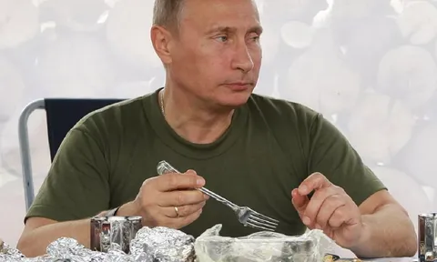 Ngoài 70 vẫn như trai tráng, Tổng thống Nga Putin có thực đơn toàn món ăn đơn giản không ngờ