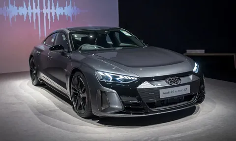 Hình ảnh và thông tin chi tiết xe điện Audi RS e-Tron GT sắp bán tại Việt Nam
