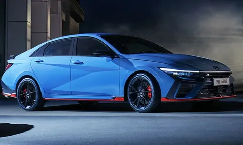 Hyundai Elantra hé lộ phiên bản thể thao, ấn tượng với ngoại hình hầm hố