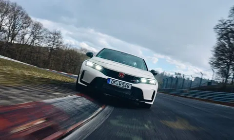 Honda Civic Type R 2023 lập kỷ lục về tốc độ tại đường đua Nürburgring