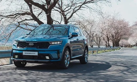KIA Sorento 2023 "âm thầm" được nâng cấp tại Việt Nam: Nội thất sang trọng, bổ sung nhiều công nghệ tiên tiến