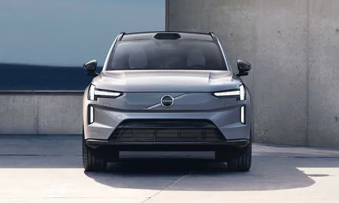 Xe điện Volvo EX90 2023 quá HOT, ngừng nhận cọc vì đã "cháy hàng"