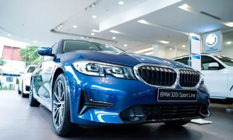 BMW 3-Series giảm giá "kỷ lục", ngang bằng Toyota Camry