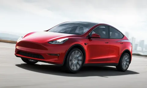 Xe Tesla bán chạy thứ 3 thế giới, áp sát ngôi vương của Toyota