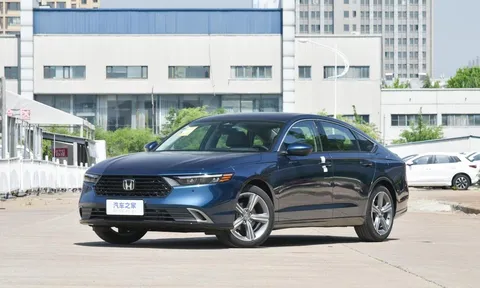 Honda Accord tung ra phiên bản "tiết kiệm xăng", liệu có đủ sức để đánh bại Toyota Camry?
