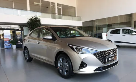 Hyundai Accent giảm giá hàng chục triệu đồng tại đại lý, sẵn sàng đón Toyota Vios 2023