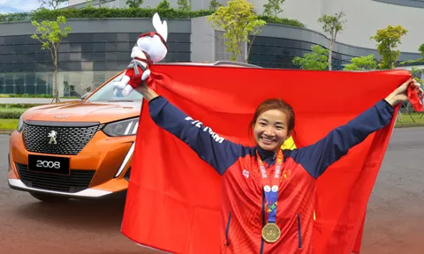 "Siêu nhân" điền kinh Nguyễn Thị Oanh được tặng SUV giá gần tỷ đồng sau kỳ tích SEA Games