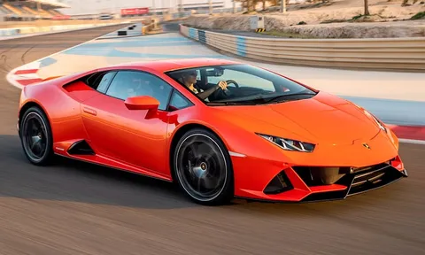 Lamborghini chính thức khai tử Huracan, chuẩn bị bước vào kỷ nguyên xe điện